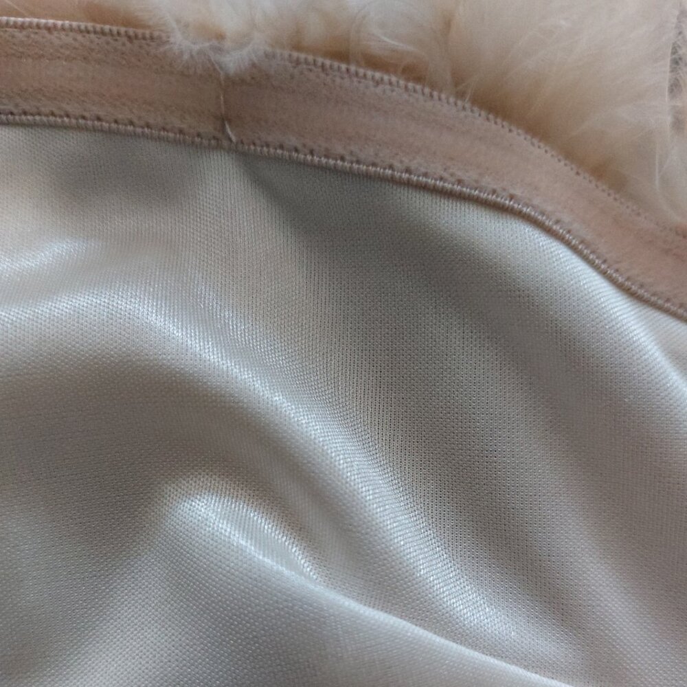 ๐ฅCHIC & SEXY๐ฅ100% OSTRICH FEATHERS BANDEAU CROP TOP in CHAMPAGNE - Picture 8 of 10